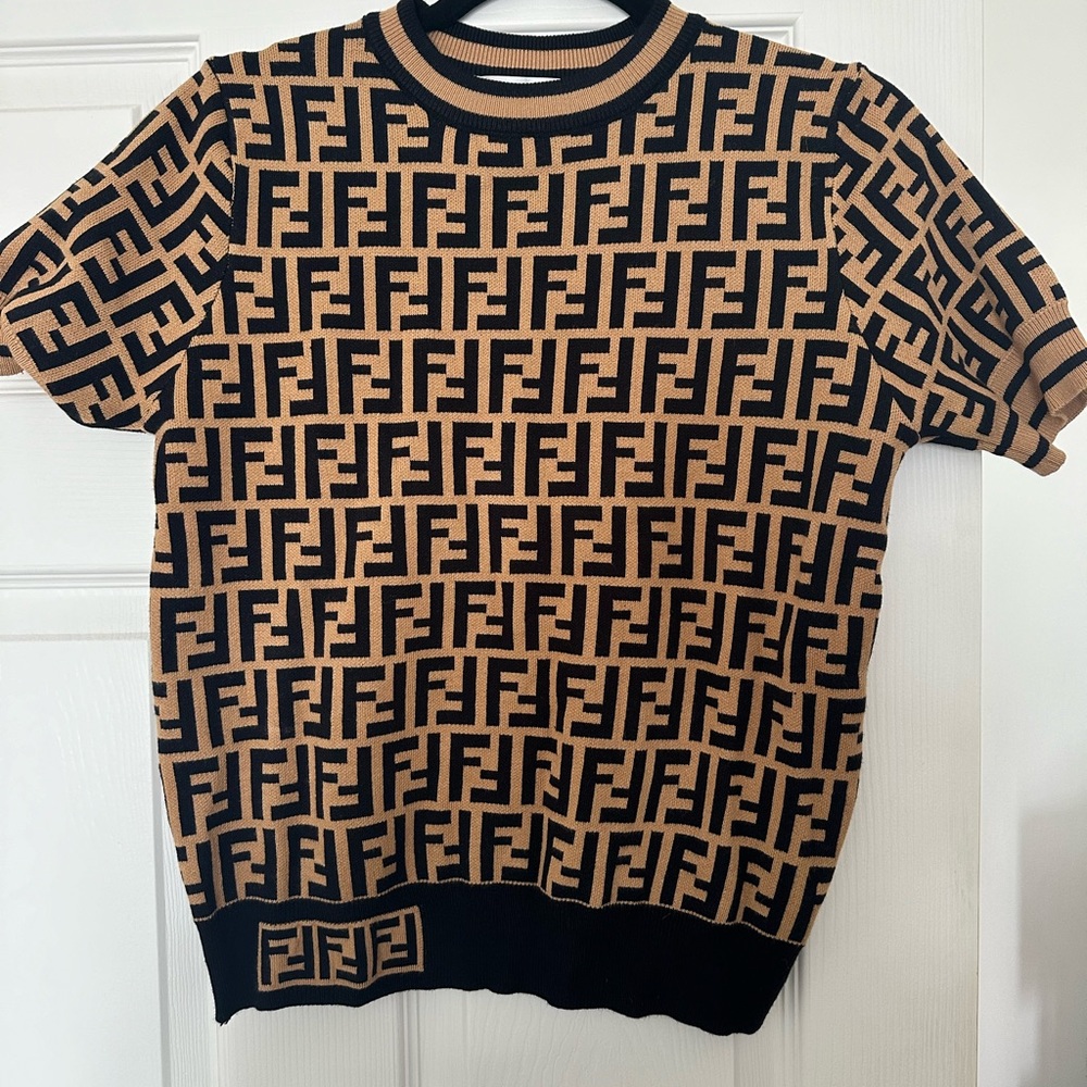Fendi brown logo crewneck sweater